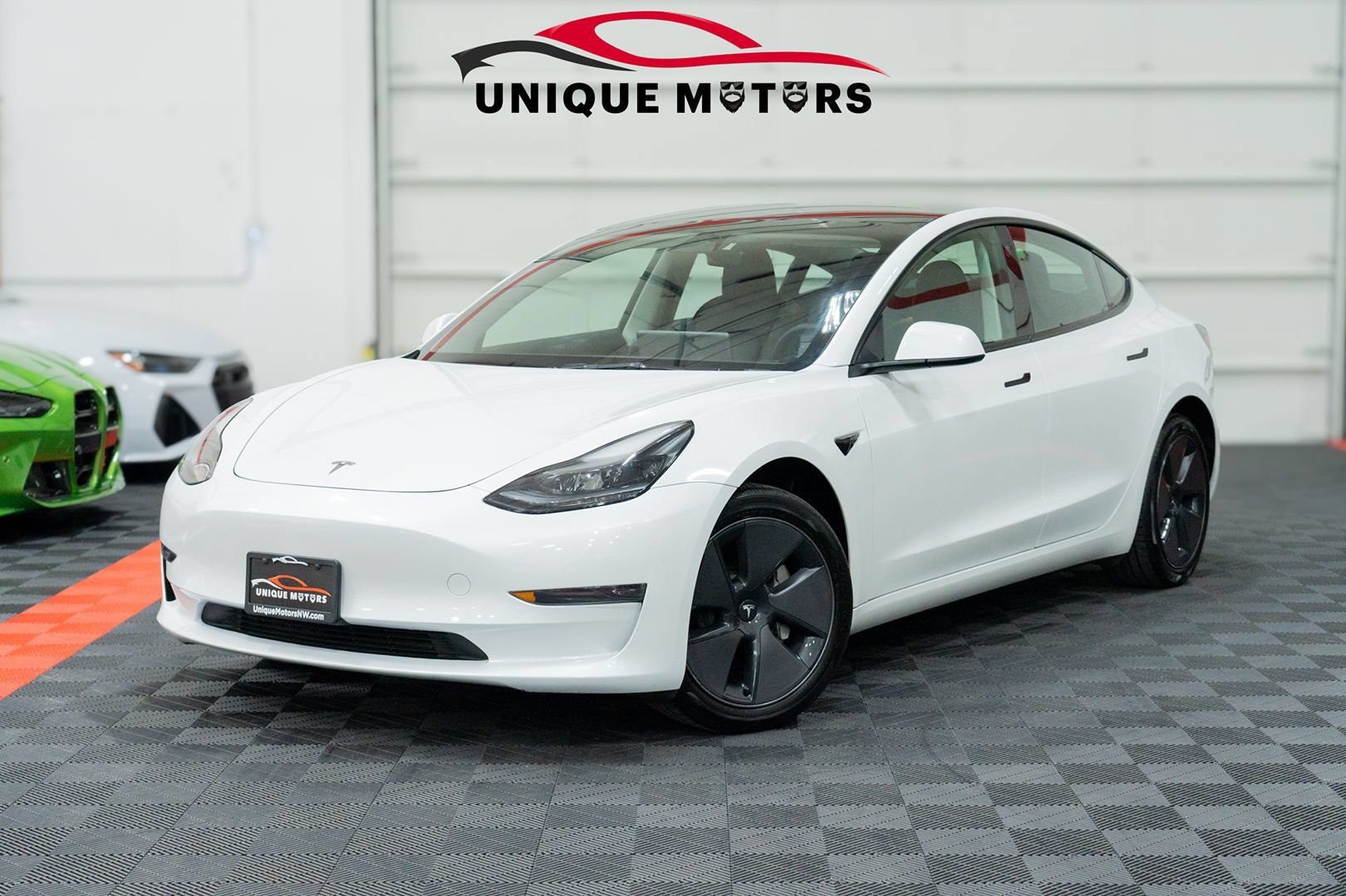 Used 2023 Tesla Model 3 Standard Range RWD image 1