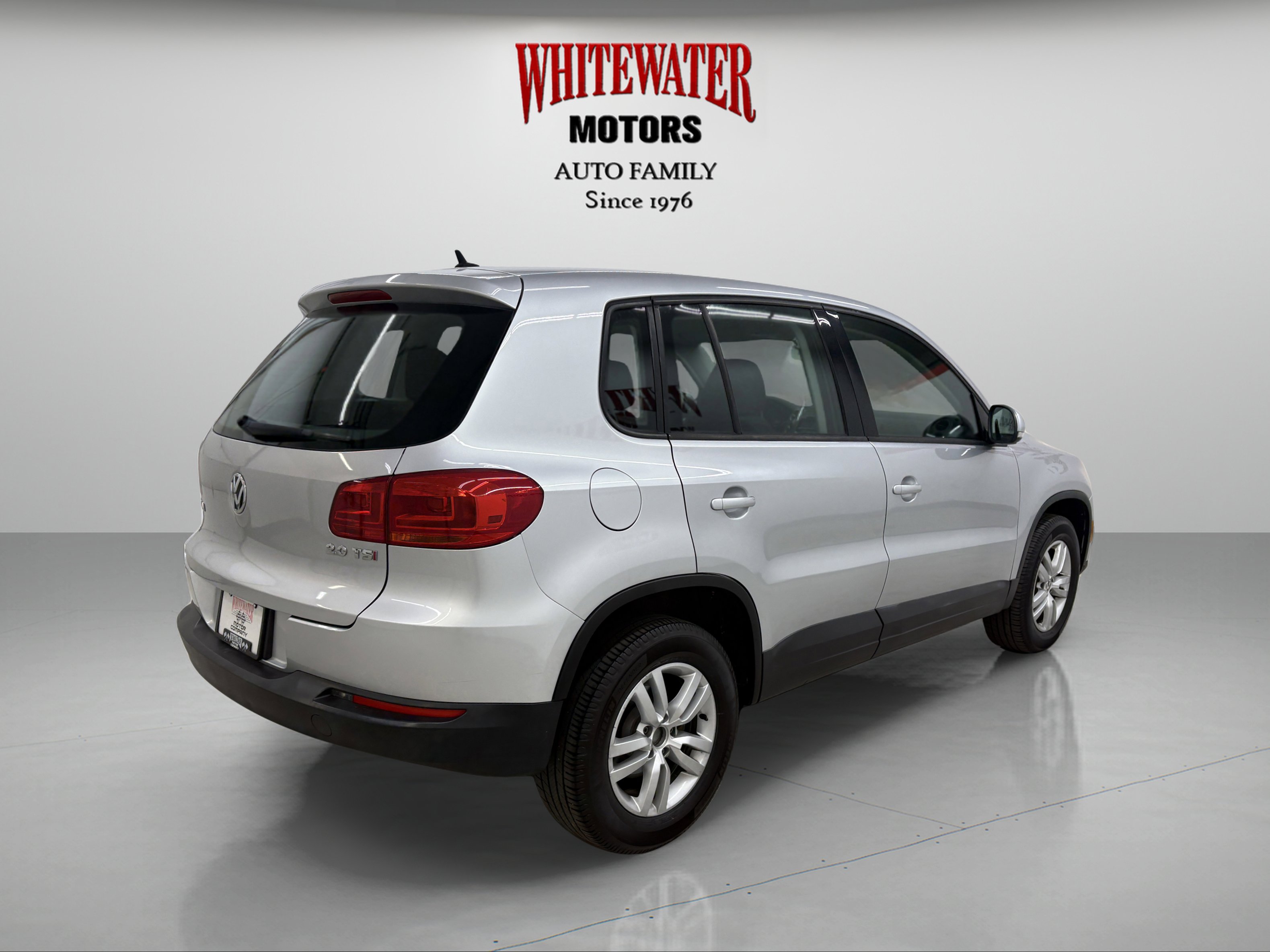 Used 2014 Volkswagen Tiguan S FWD image 4
