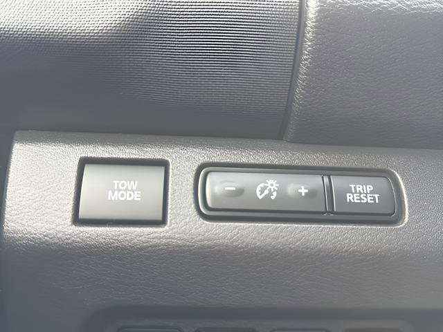 Used 2022 Nissan Frontier SV RWD image 32
