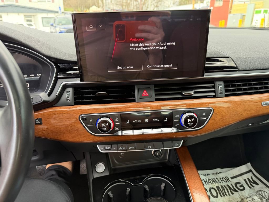 Used 2022 Audi A4 2.0T Premium Plus w/ Premium Plus Package AWD/4WD image 17