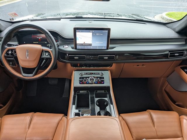 Used 2020 Lincoln Aviator Black Label w/ Class IV Trailer Tow Package AWD/4WD image 17