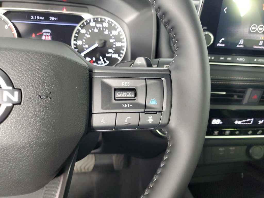 Used 2025 Nissan Rogue SV FWD image 25