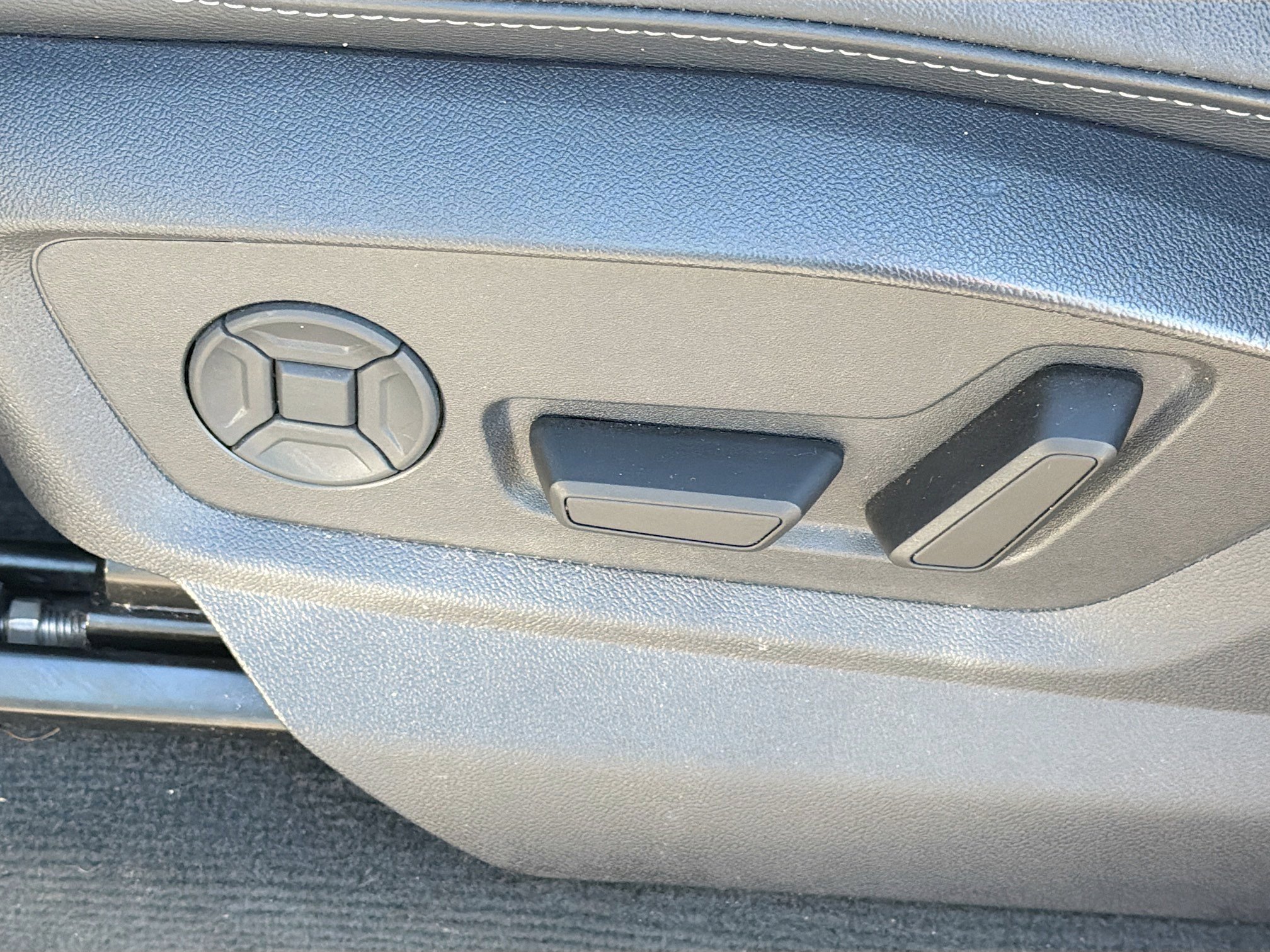 Certified 2025 Audi Q7 3.0T Premium Plus image 25