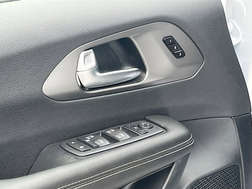 New 2027 Chrysler Pacifica Touring Plus FWD image 17