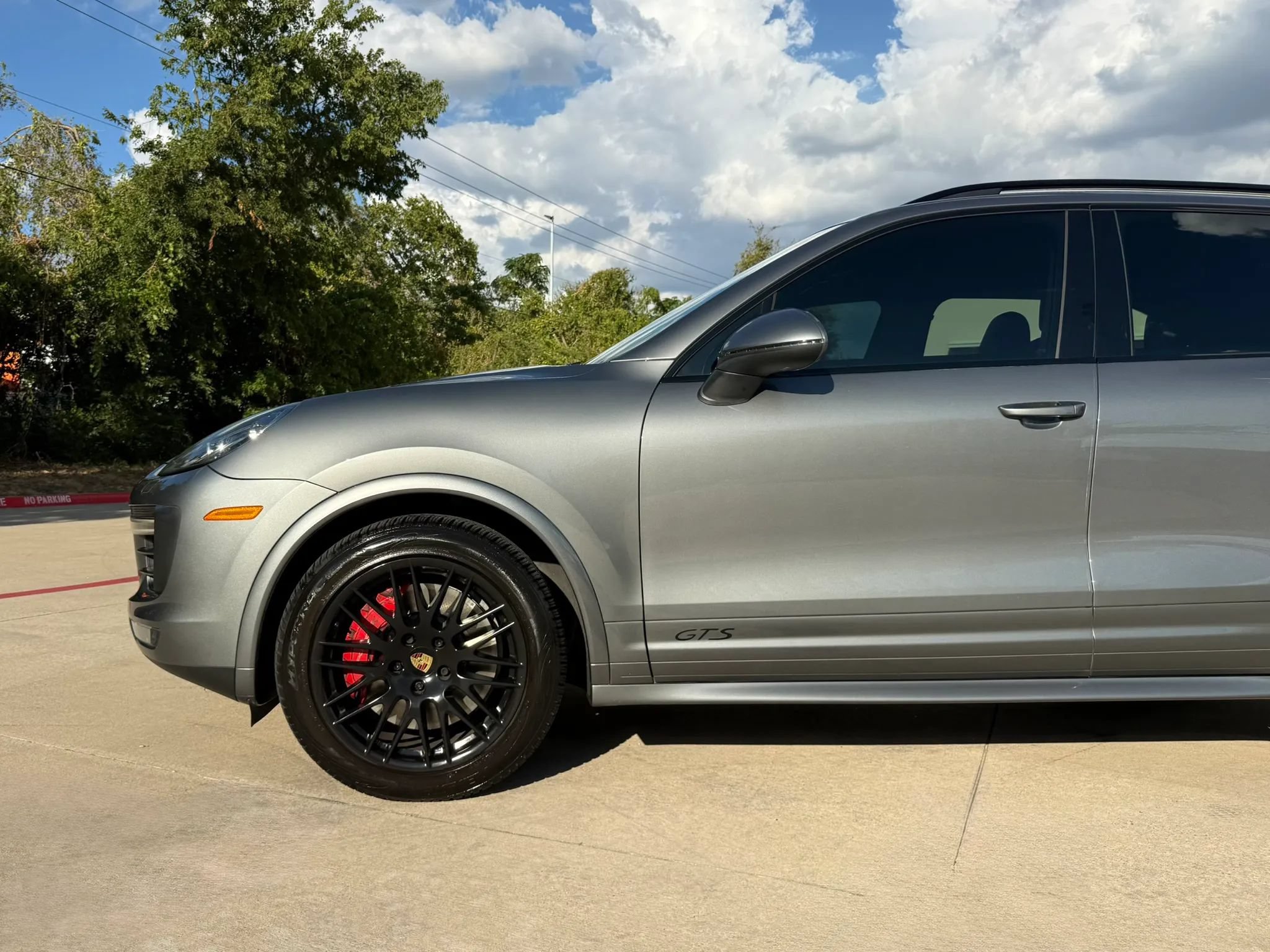Used 2017 Porsche Cayenne GTS AWD/4WD image 16