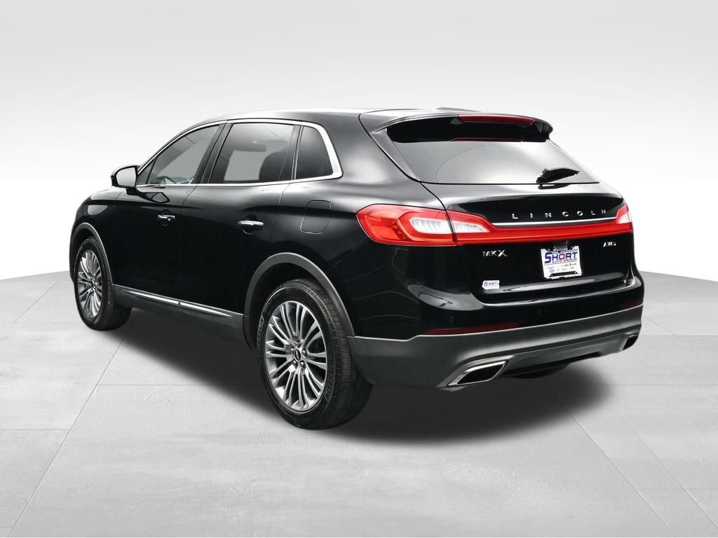Used 2016 Lincoln MKX Reserve w/ Climate Package AWD/4WD image 3