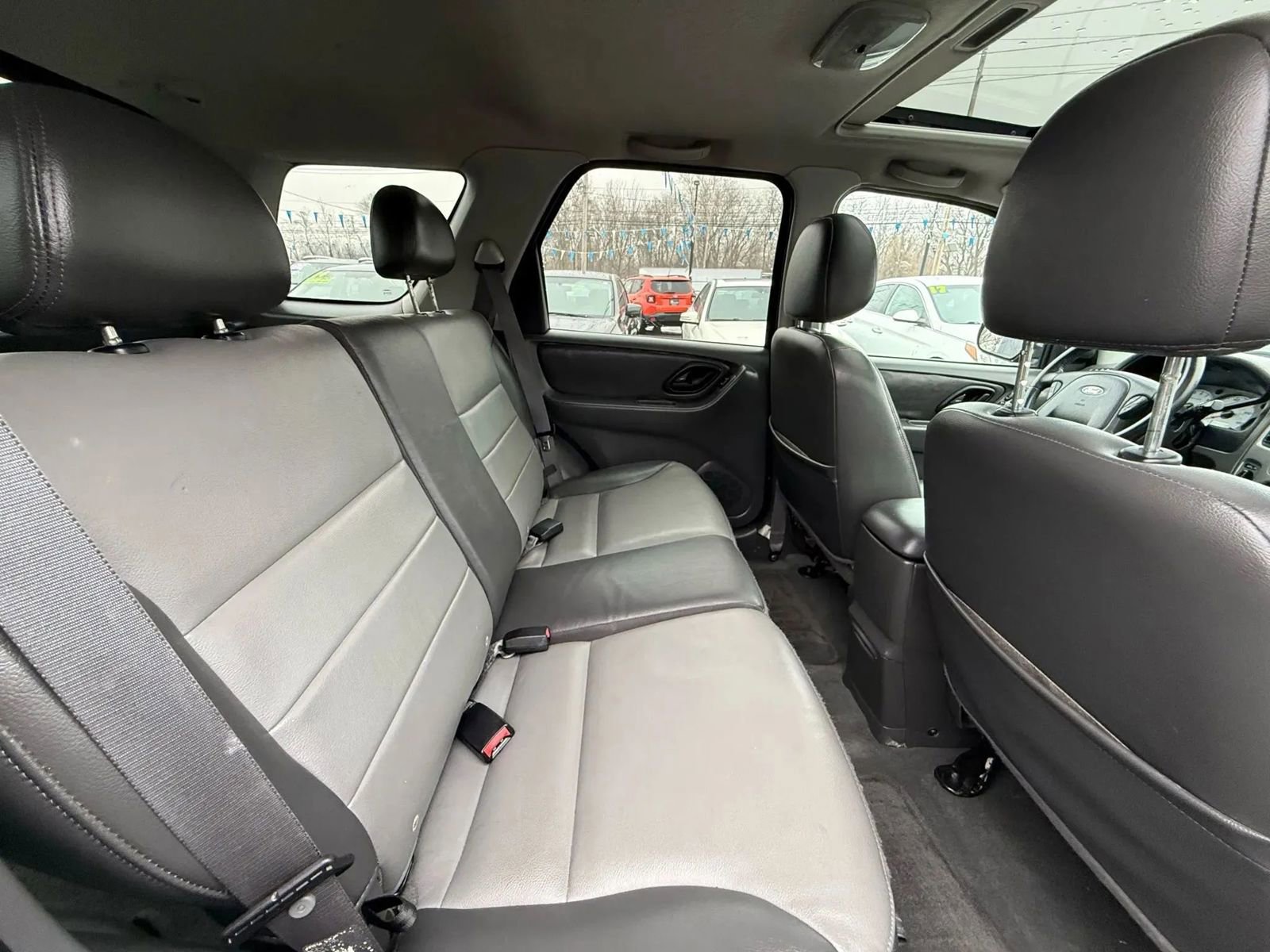 Used 2003 Ford Escape XLT image 38