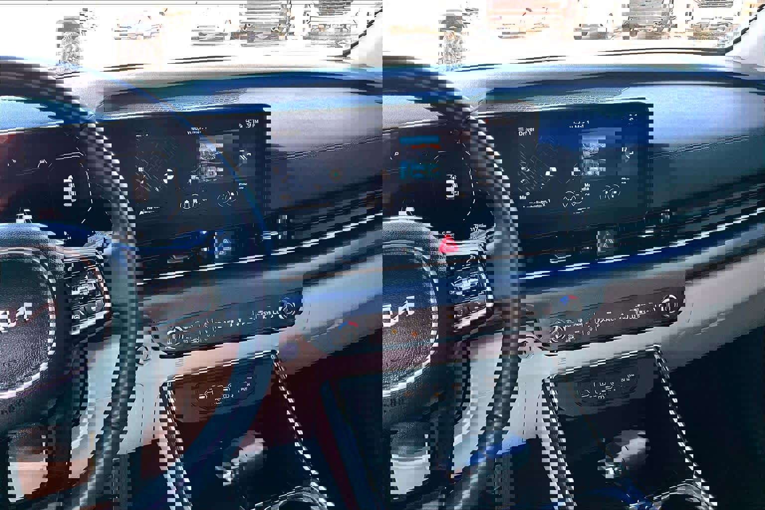 Used 2025 Kia Carnival SX image 7