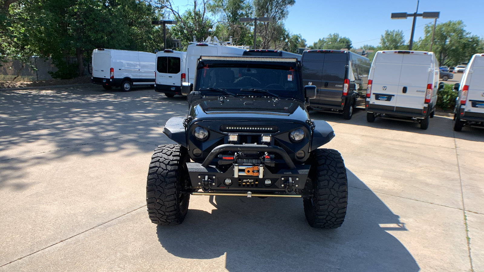 Used 2015 Jeep Wrangler Unlimited Sahara w/ Connectivity Group AWD/4WD image 8