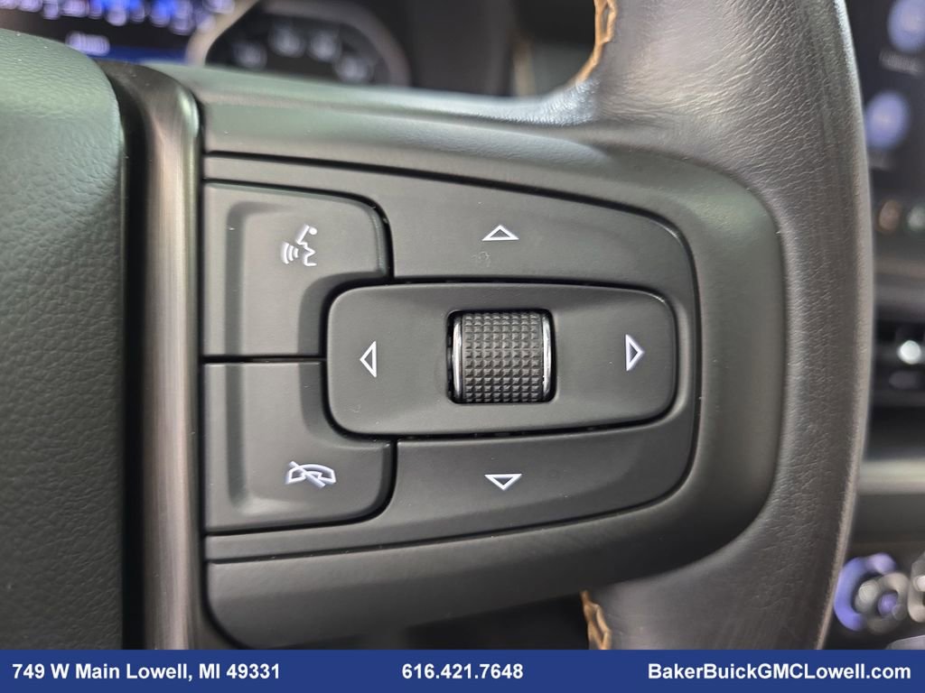 Used 2021 GMC Yukon AT4 w/ Technology Package image 18