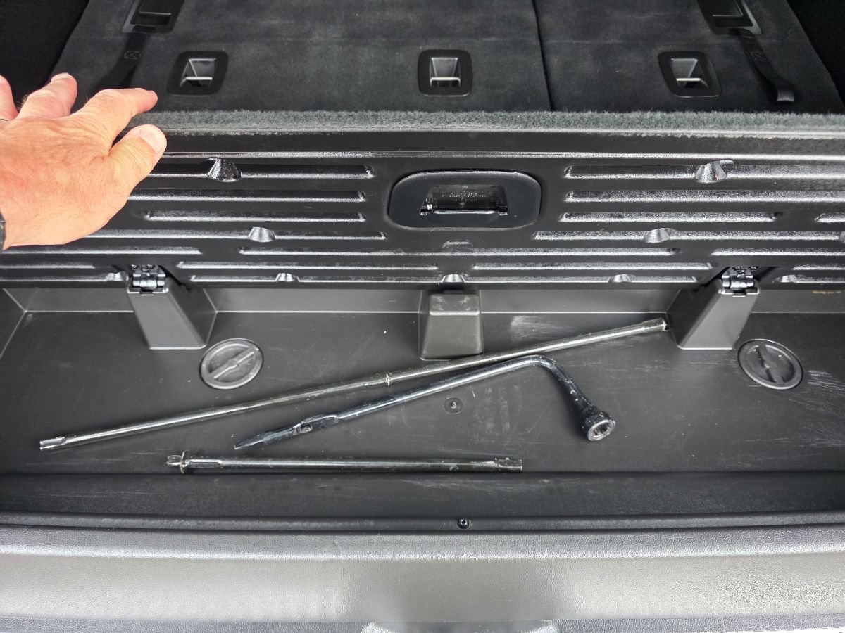 Used 2019 Chevrolet Tahoe LT RWD image 40