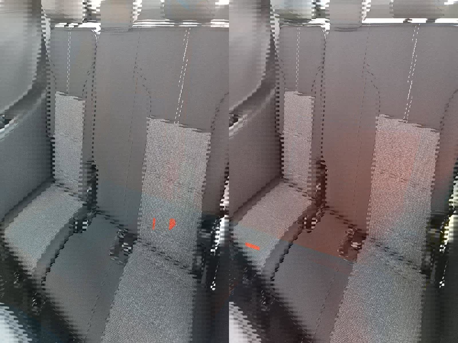 New 2025 GMC Acadia Elevation image 23