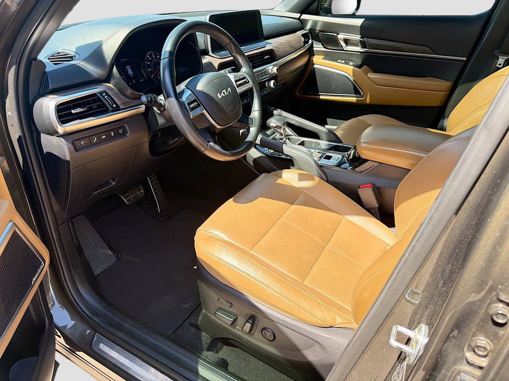Used 2022 Kia Telluride SX w/ Towing Package FWD image 28