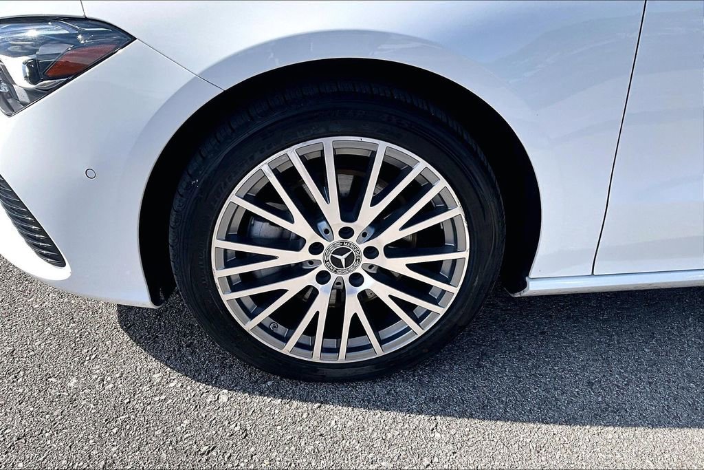 Used 2025 Mercedes-Benz CLA 250 4MATIC w/ Winter Package image 12