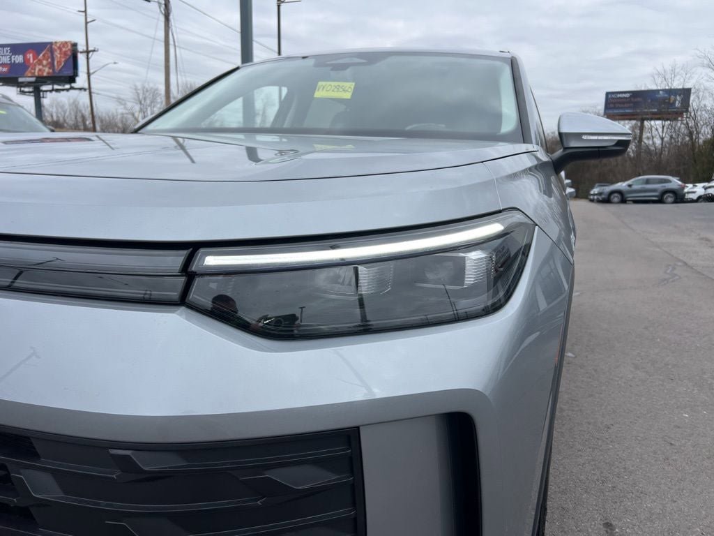 New 2026 Volkswagen Tiguan SE FWD image 9
