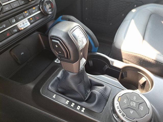 Used 2023 Ford Bronco Black Diamond AWD/4WD image 19