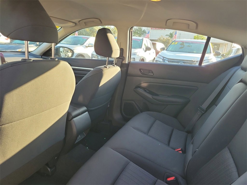 Certified 2023 Nissan Altima 2.5 SV image 8