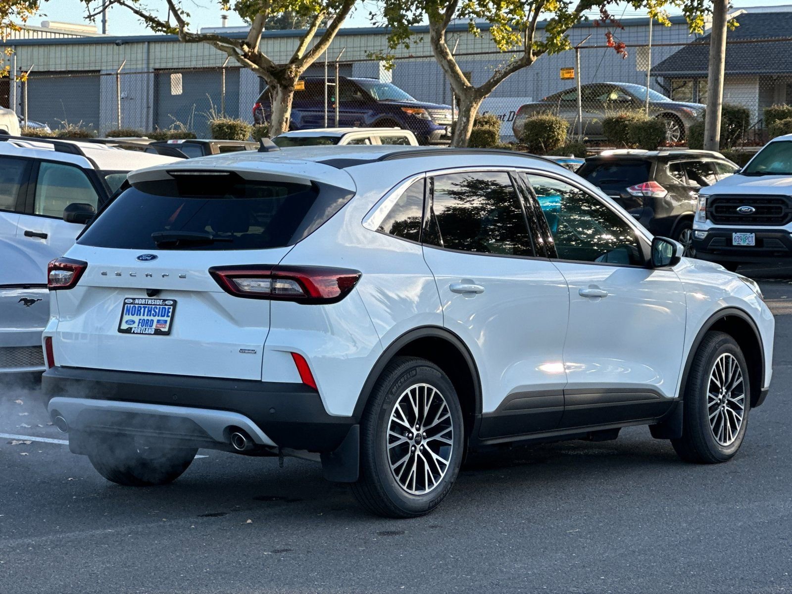 Used 2024 Ford Escape SE image 6