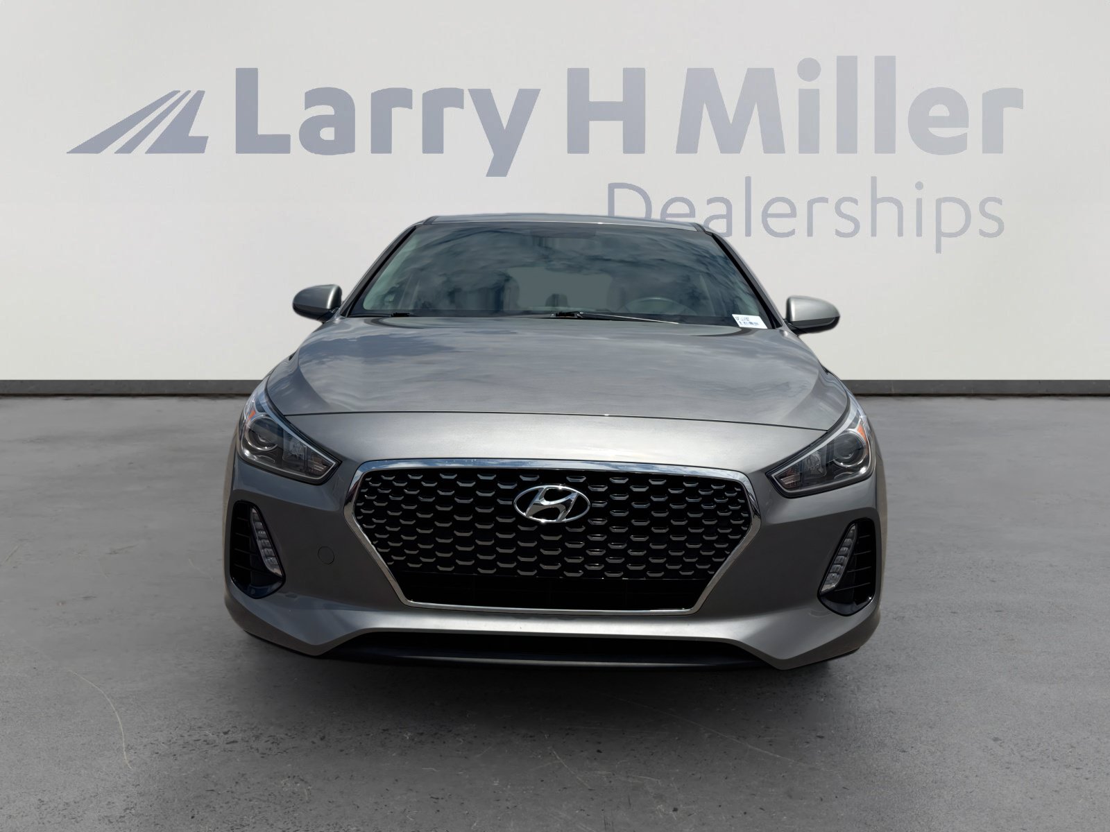 Used 2020 Hyundai Elantra GT FWD image 8