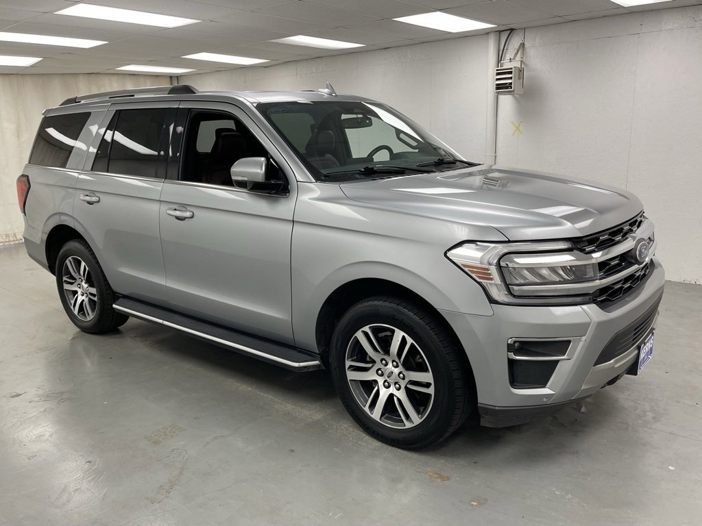 Used 2023 Ford Expedition Limited image 8