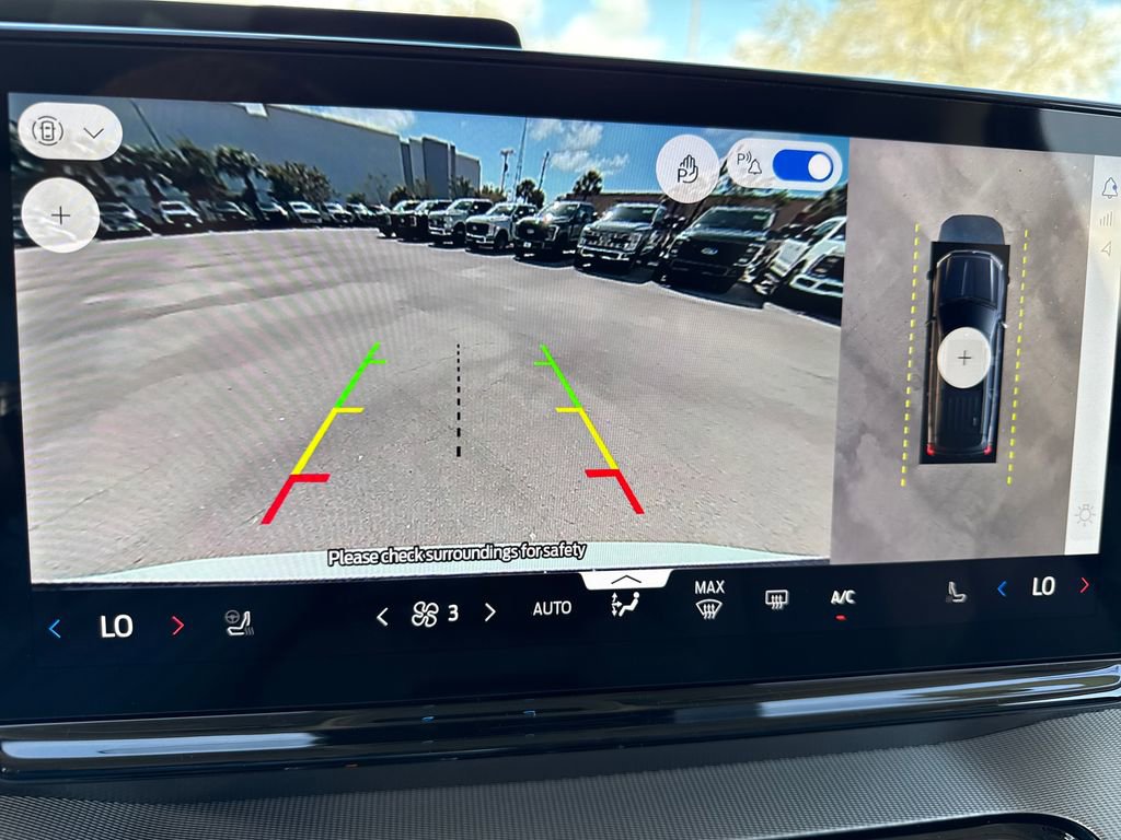 New 2026 Ford Expedition Active image 7