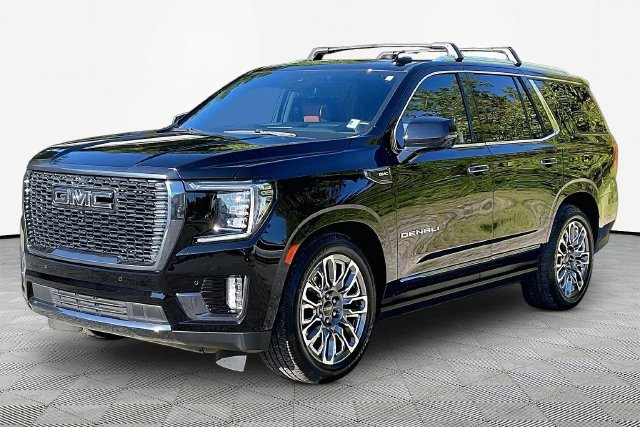 Used 2024 GMC Yukon Denali Ultimate AWD/4WD image 3
