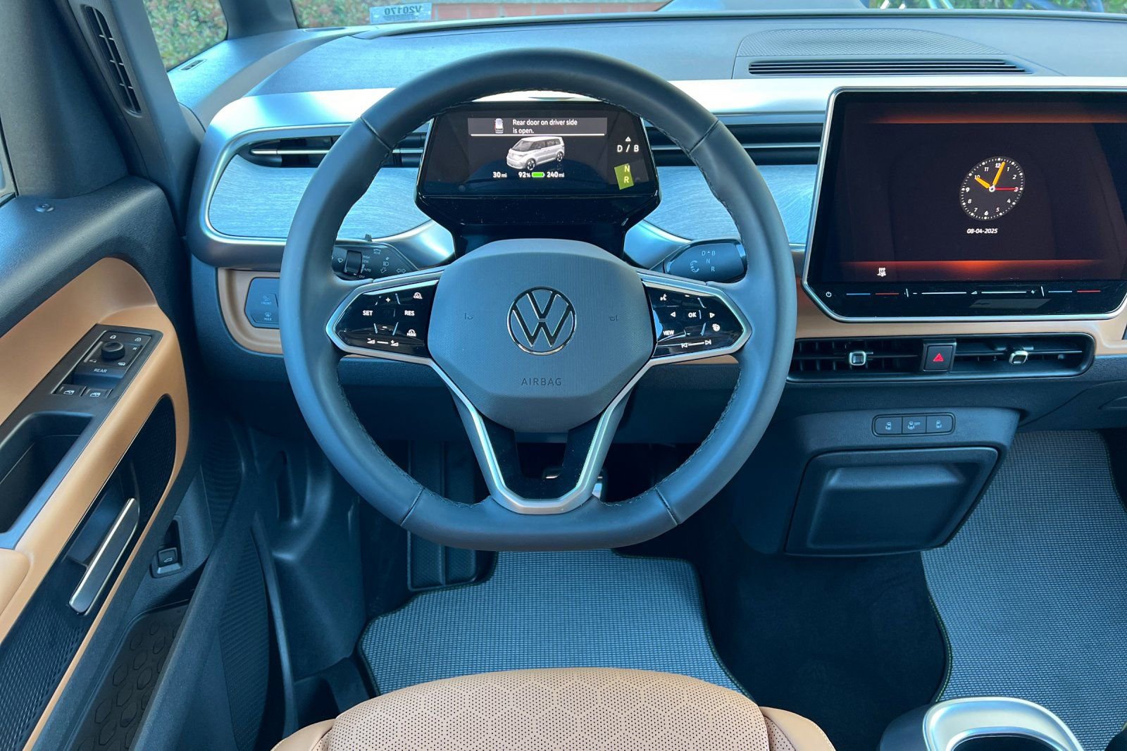 New 2025 Volkswagen ID. Buzz Pro S RWD image 14
