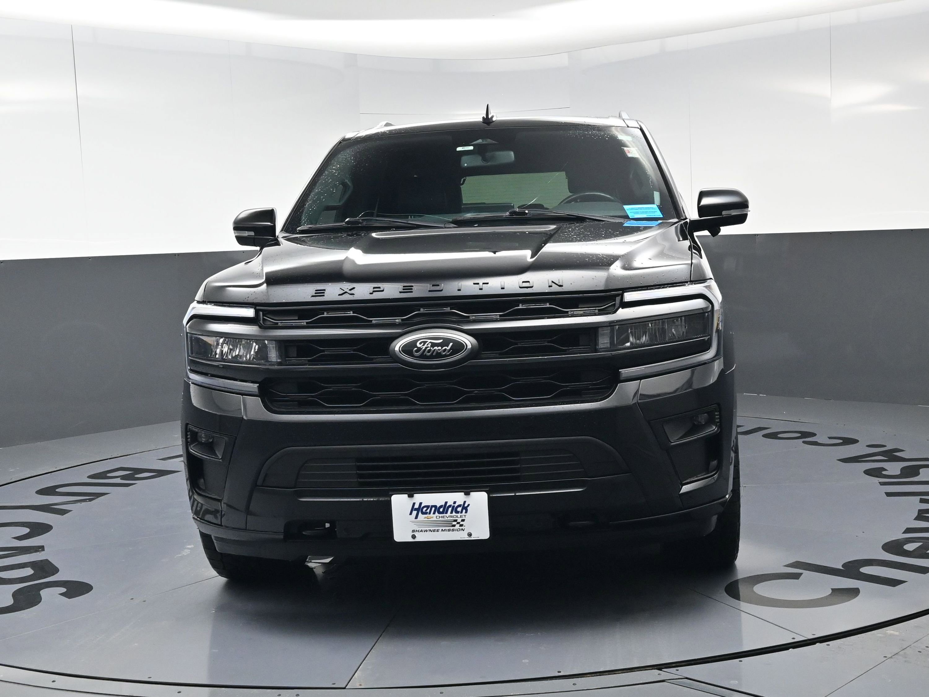 Used 2022 Ford Expedition Limited image 5