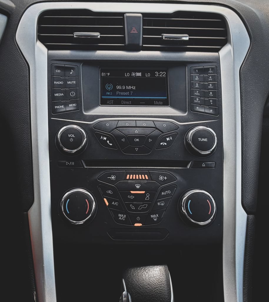 Used 2016 Ford Fusion S FWD image 11