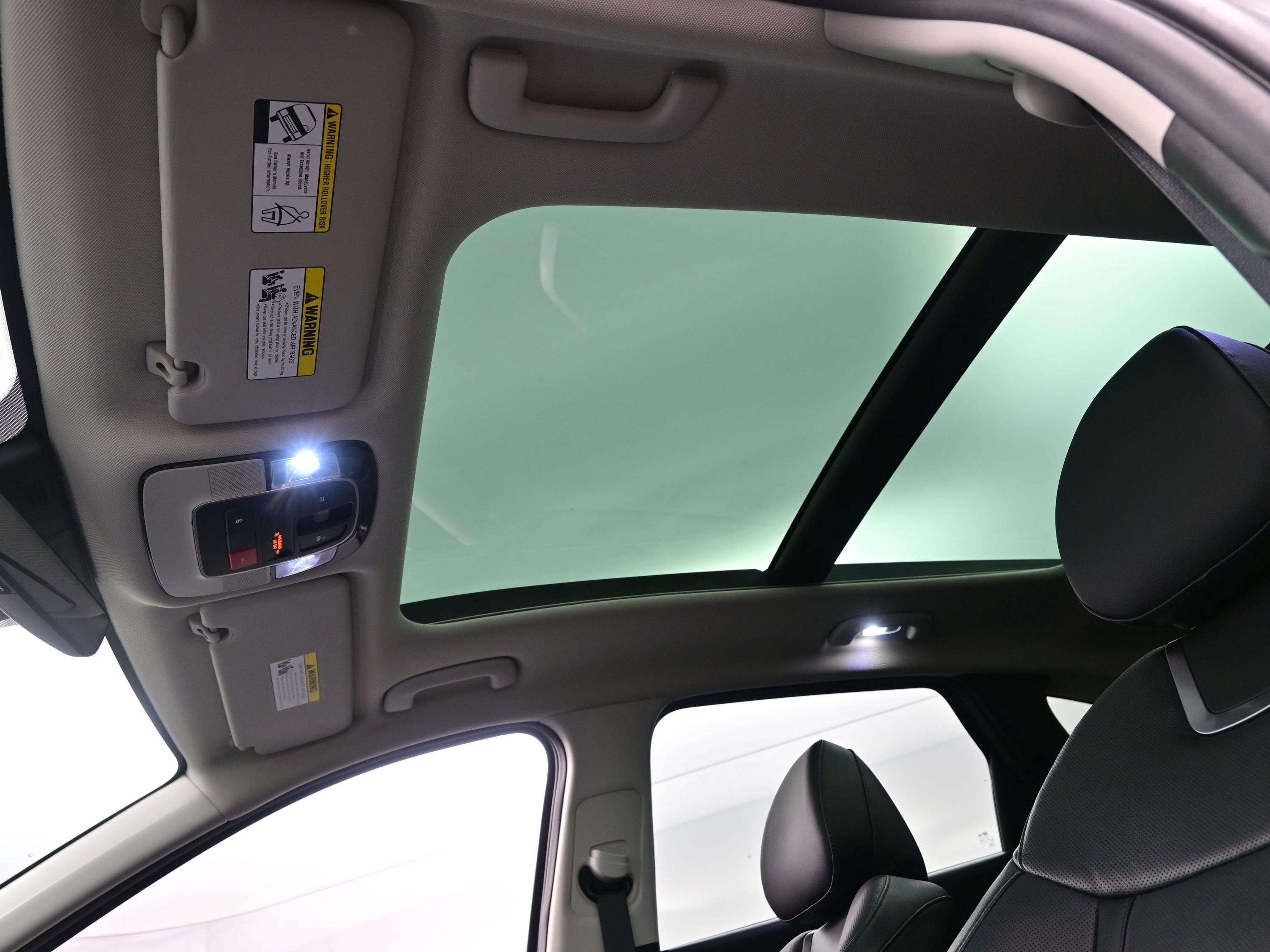 Used 2023 Hyundai Tucson Limited image 18