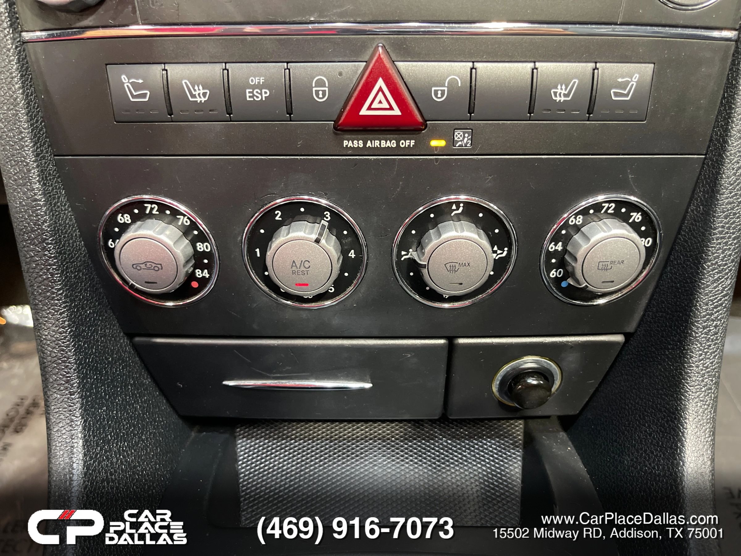 Used 2009 Mercedes-Benz SLK 300 image 34