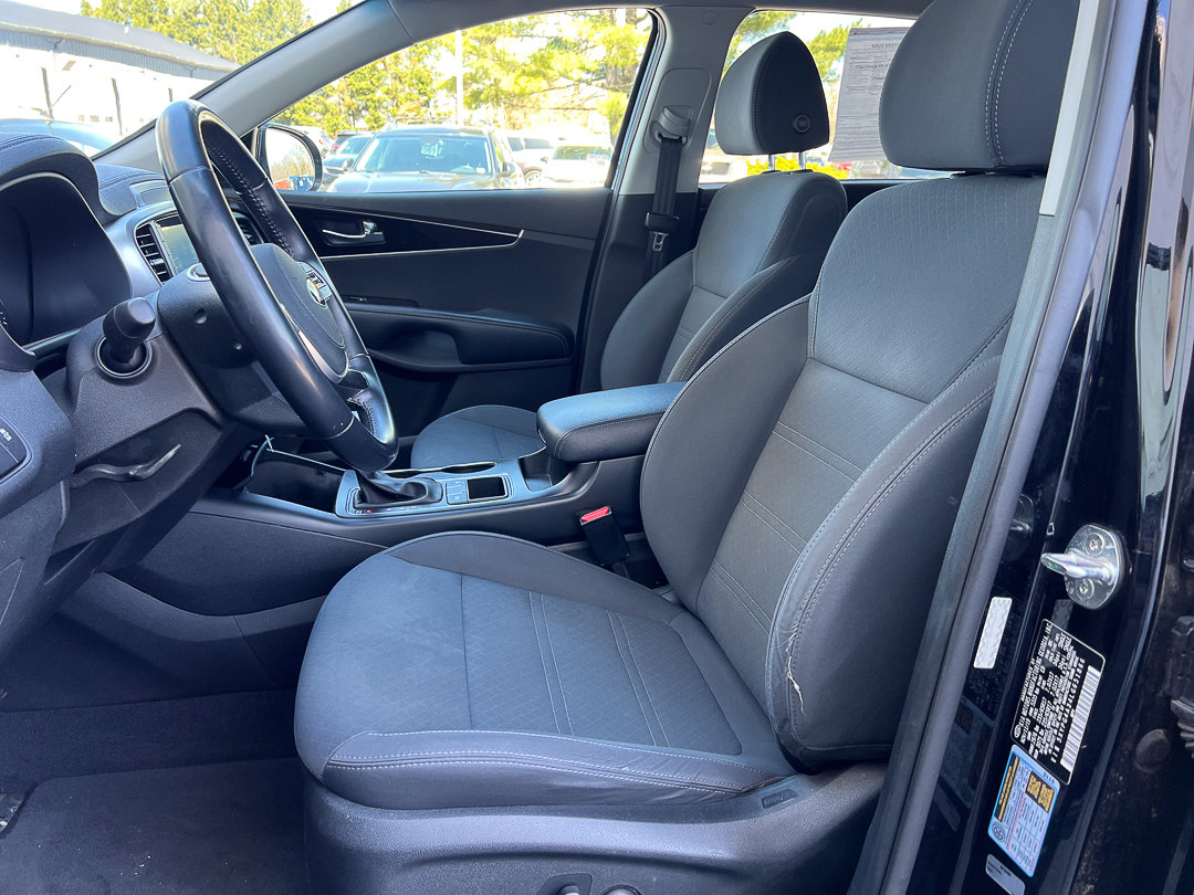 Used 2020 Kia Sorento LX w/ LX I4 Convenience Package image 15