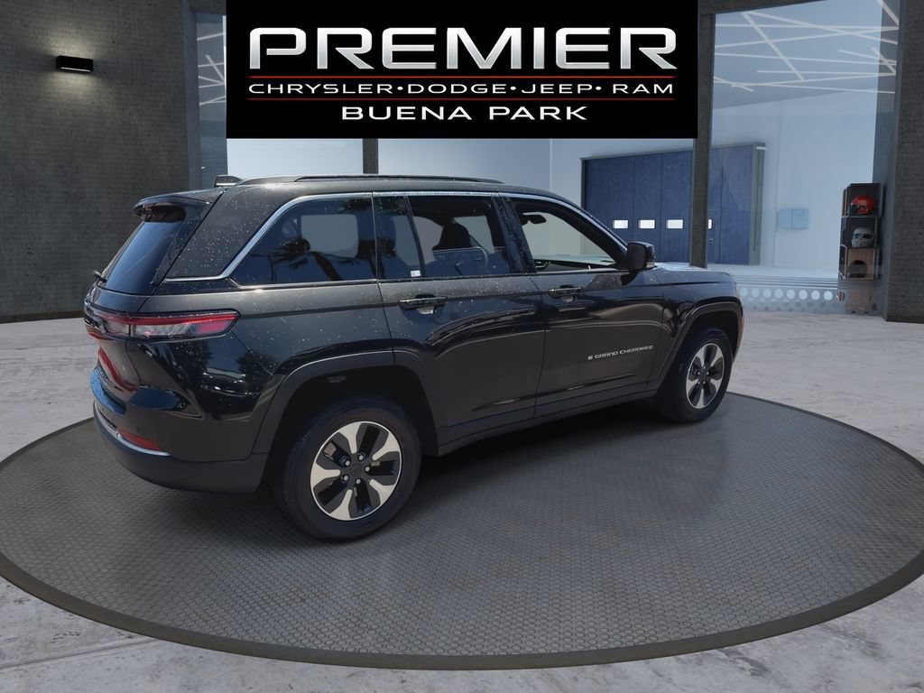 Used 2024 Jeep Grand Cherokee Limited 4xe AWD/4WD image 8