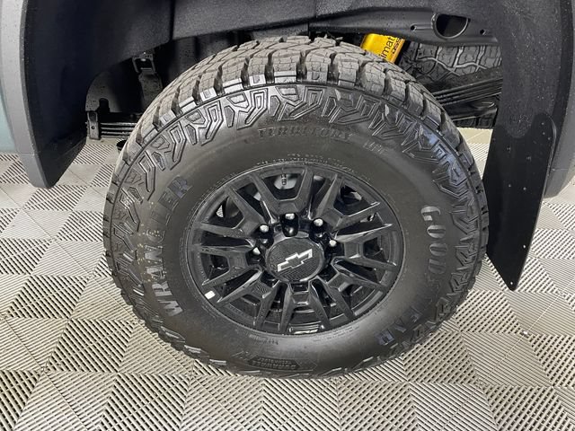 New 2026 Chevrolet Silverado 2500 ZR2 w/ LPO, Dark Essentials Package AWD/4WD image 13
