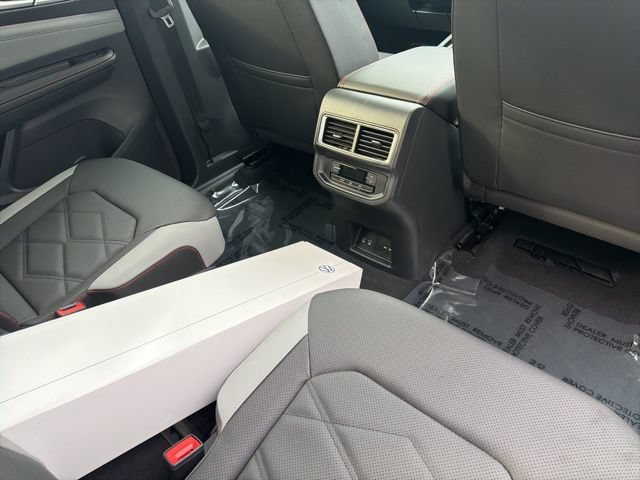 New 2026 Volkswagen Atlas Peak Edition AWD/4WD image 18