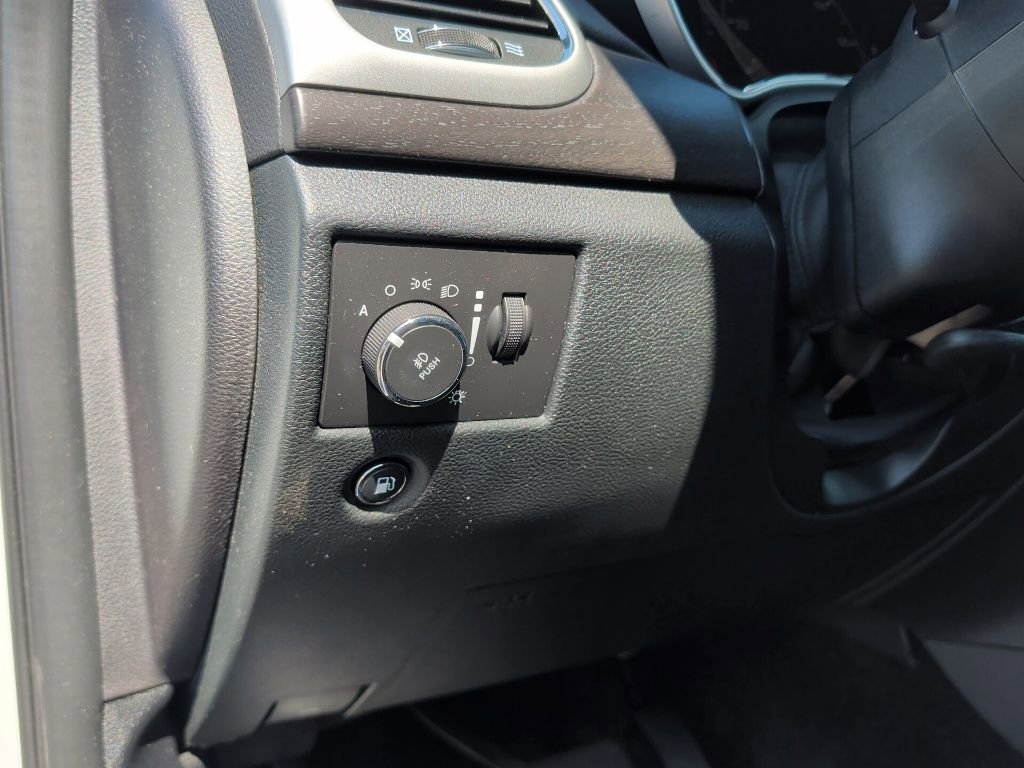 Used 2015 Jeep Grand Cherokee Altitude AWD/4WD image 20