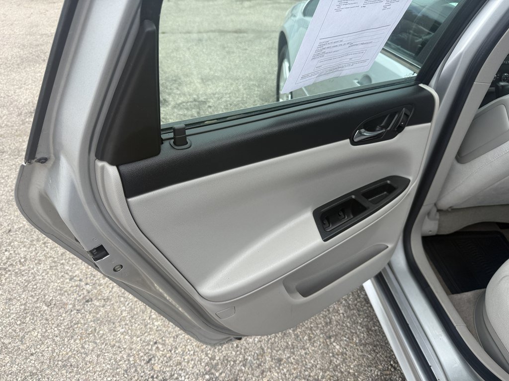 Used 2012 Chevrolet Impala LT FWD image 17
