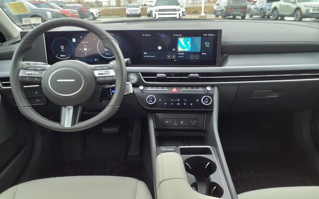 Certified 2025 Hyundai Sonata SEL image 11