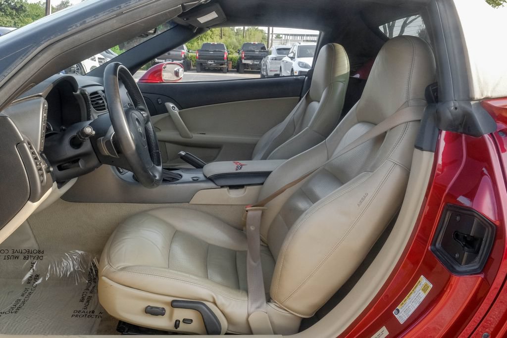 Used 2007 Chevrolet Corvette Convertible w/ Preferred Equipment Group RWD image 30