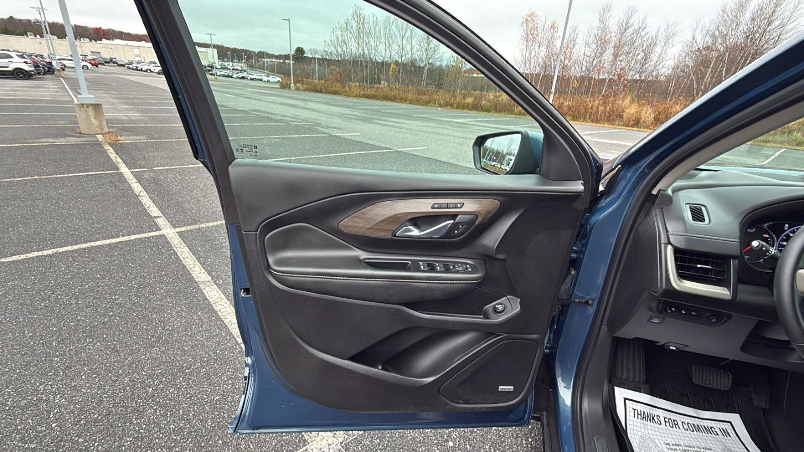 Used 2024 GMC Terrain Denali w/ Denali Premium Package image 24