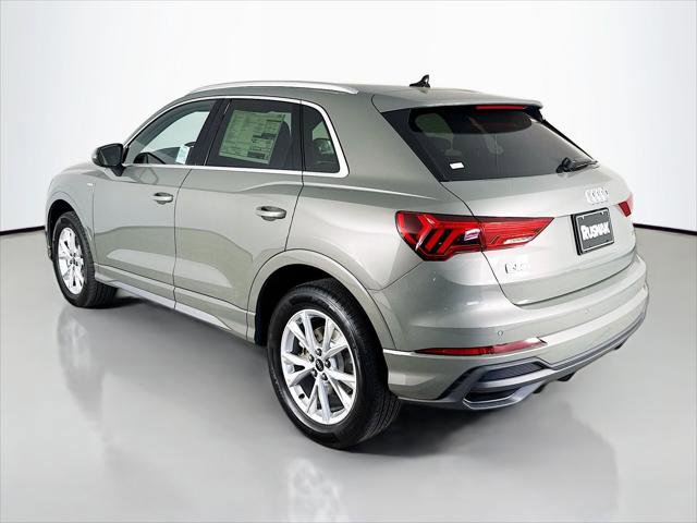 Certified 2025 Audi Q3 2.0T Premium w/ Convenience Package AWD/4WD image 5
