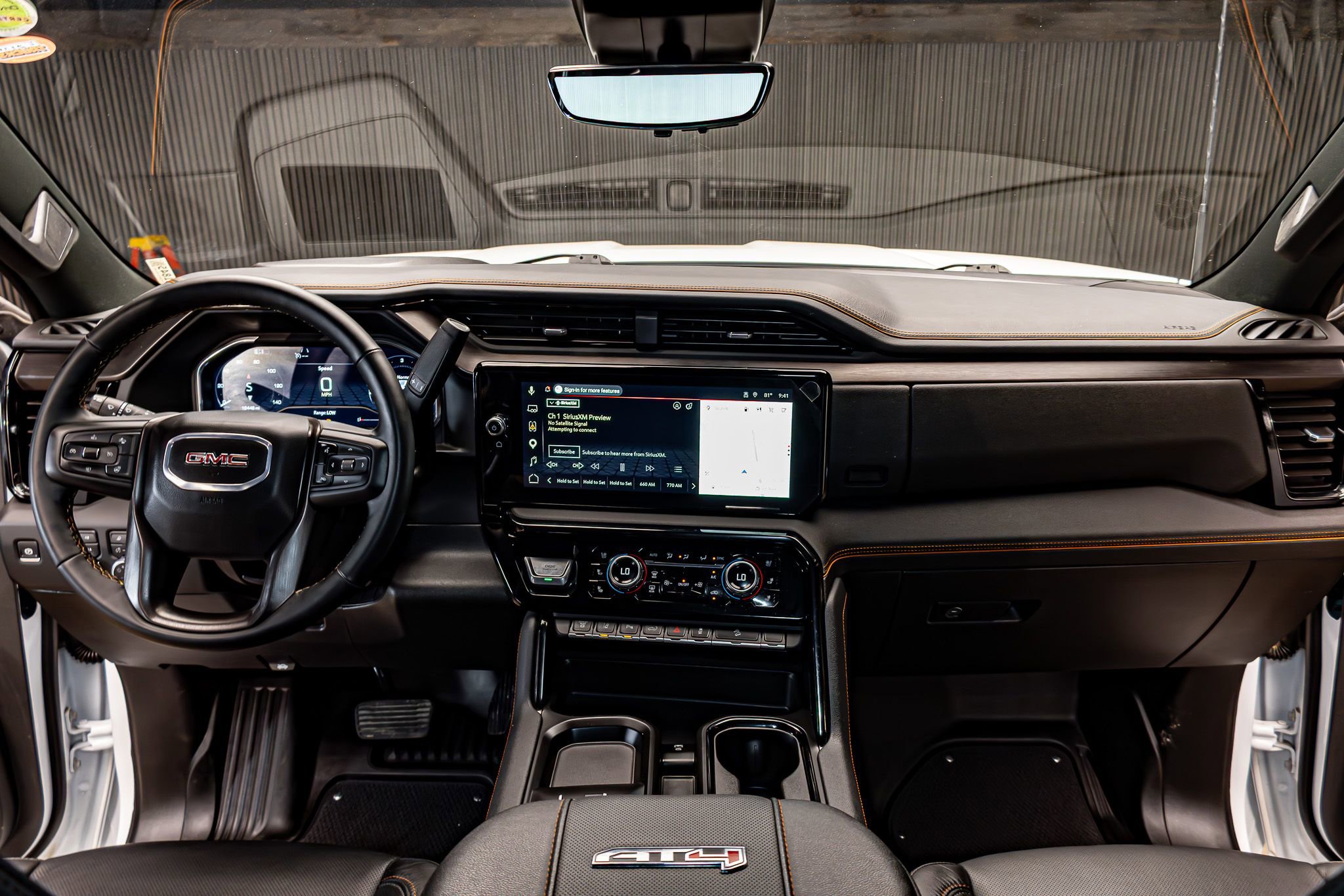 Used 2025 GMC Sierra 3500 AT4 w/ AT4 Premium Plus Package image 19