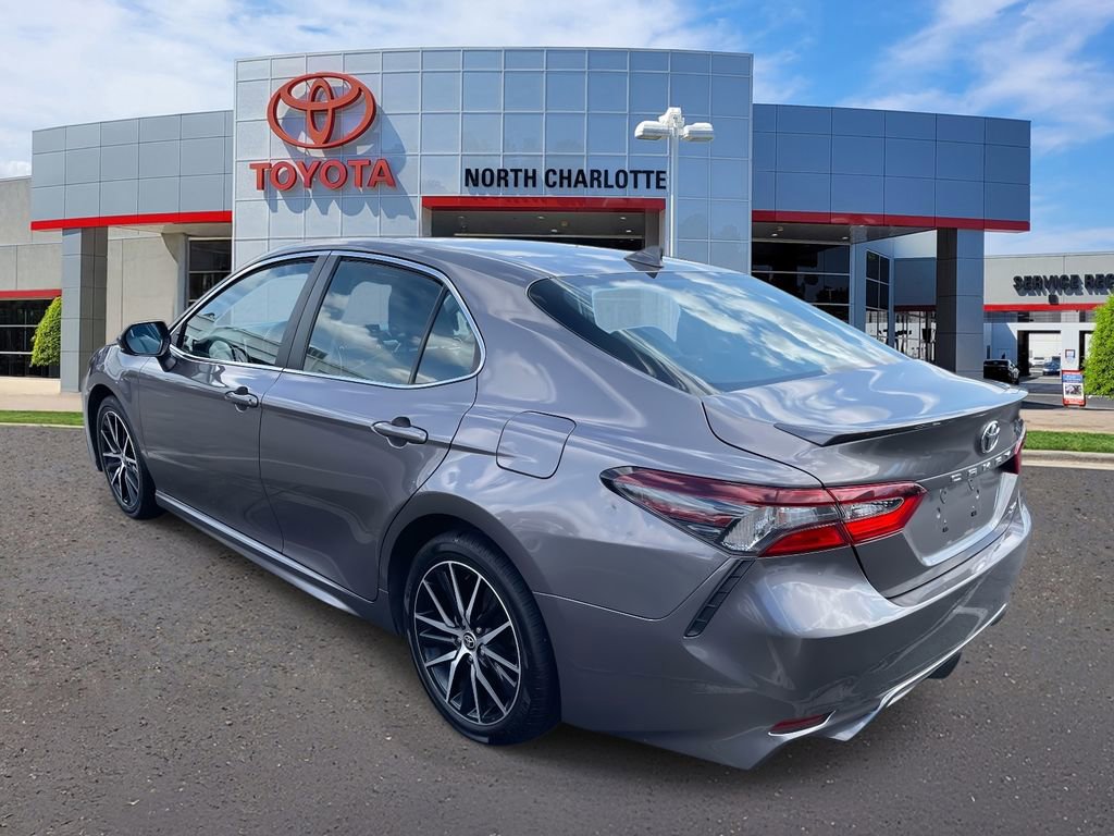Used 2021 Toyota Camry SE image 8