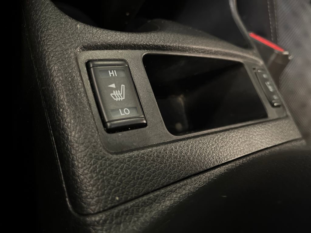 Used 2021 Nissan Rogue Sport SV image 34