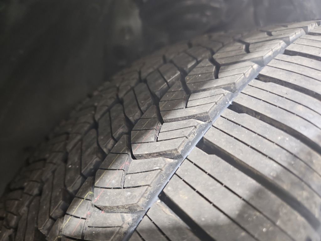 Certified 2023 Subaru Ascent Limited image 28