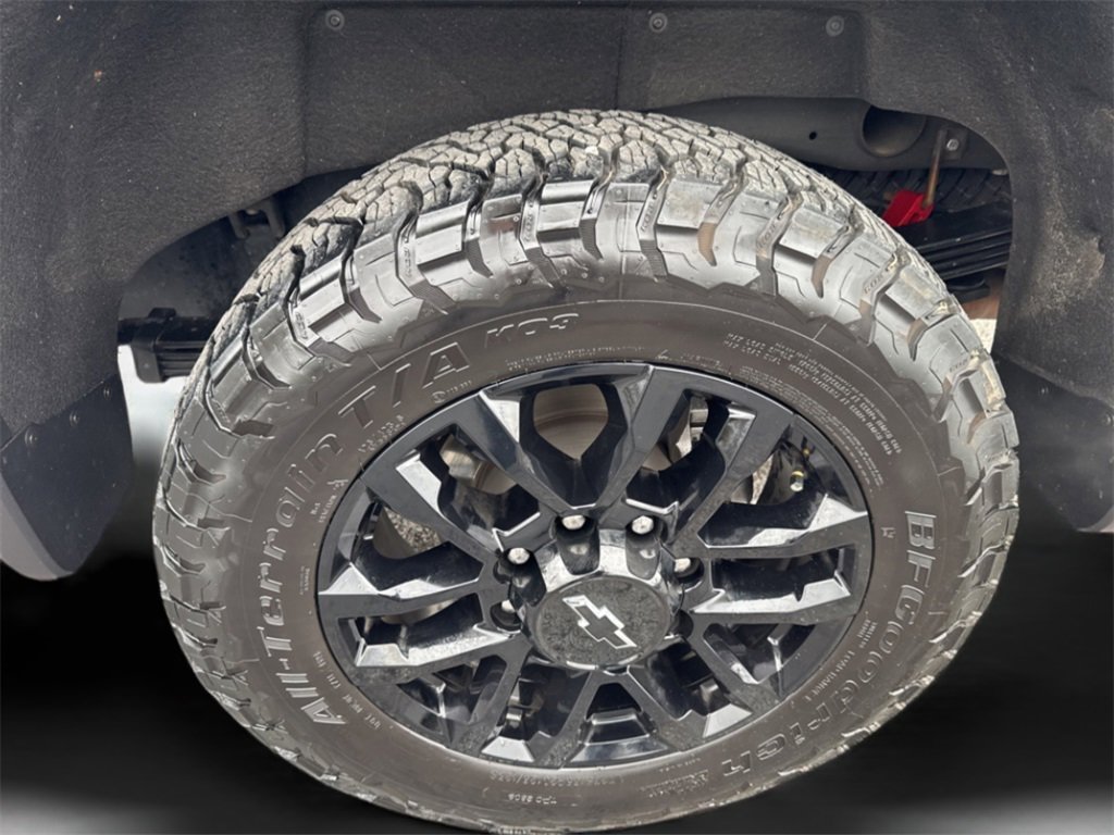 Used 2025 Chevrolet Silverado 2500 LTZ w/ Trail Boss Package image 32