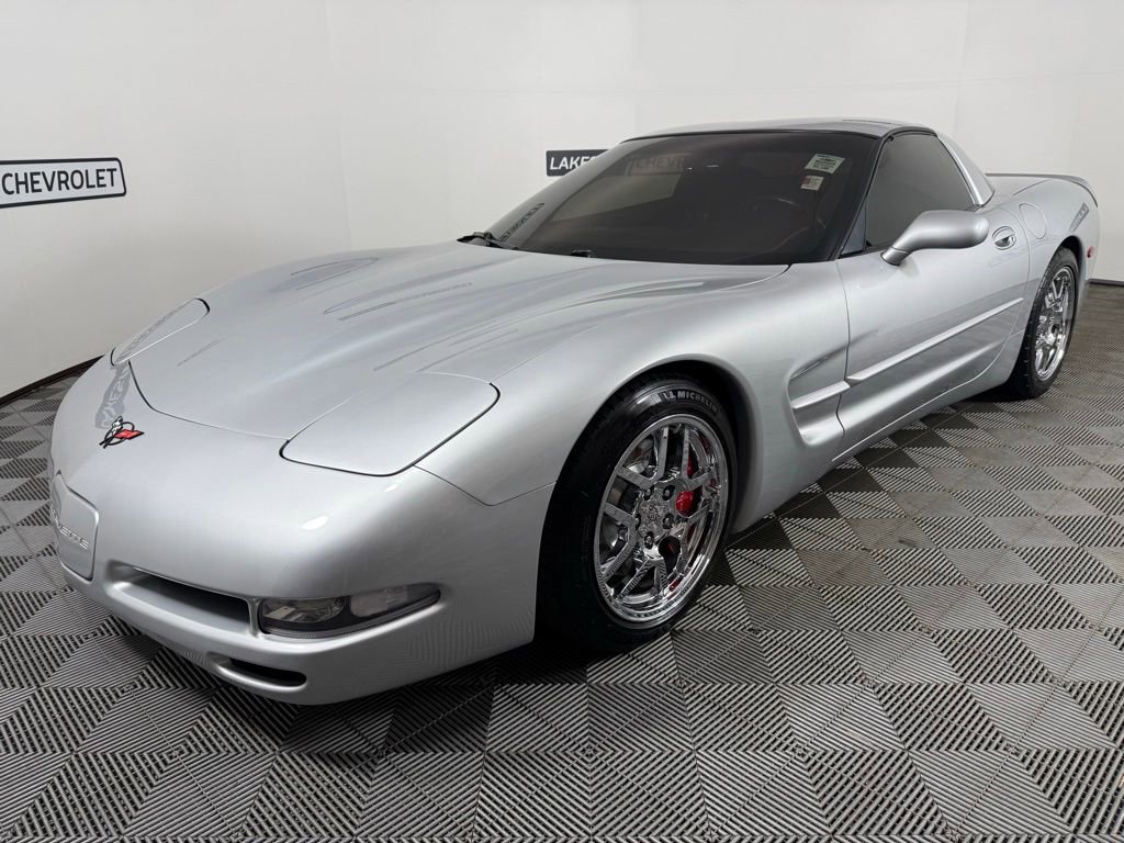 Used 1997 Chevrolet Corvette Coupe w/ Roof Pkg RWD image 2