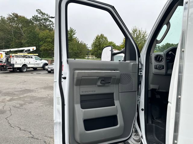 New 2026 Ford E-350 and Econoline 350 Super Duty w/ Power Equipment Group image 12
