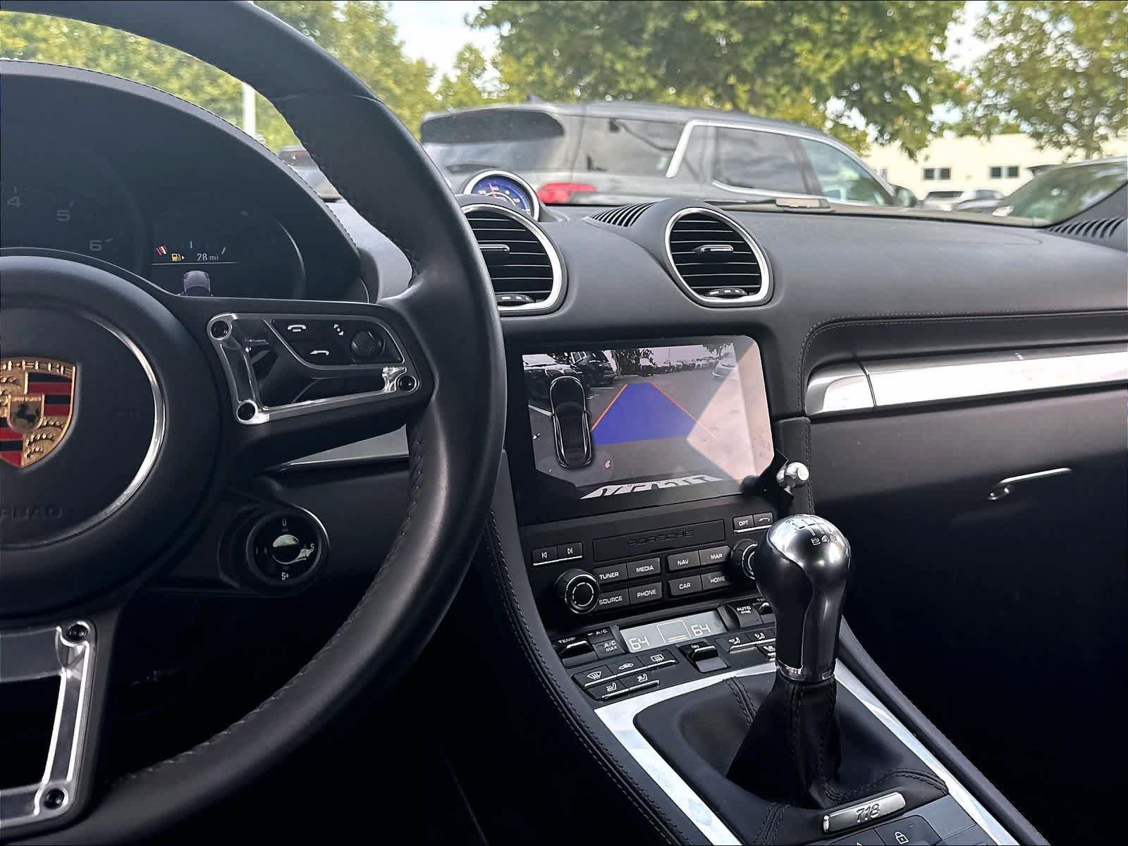Used 2024 Porsche 718 Cayman RWD image 12