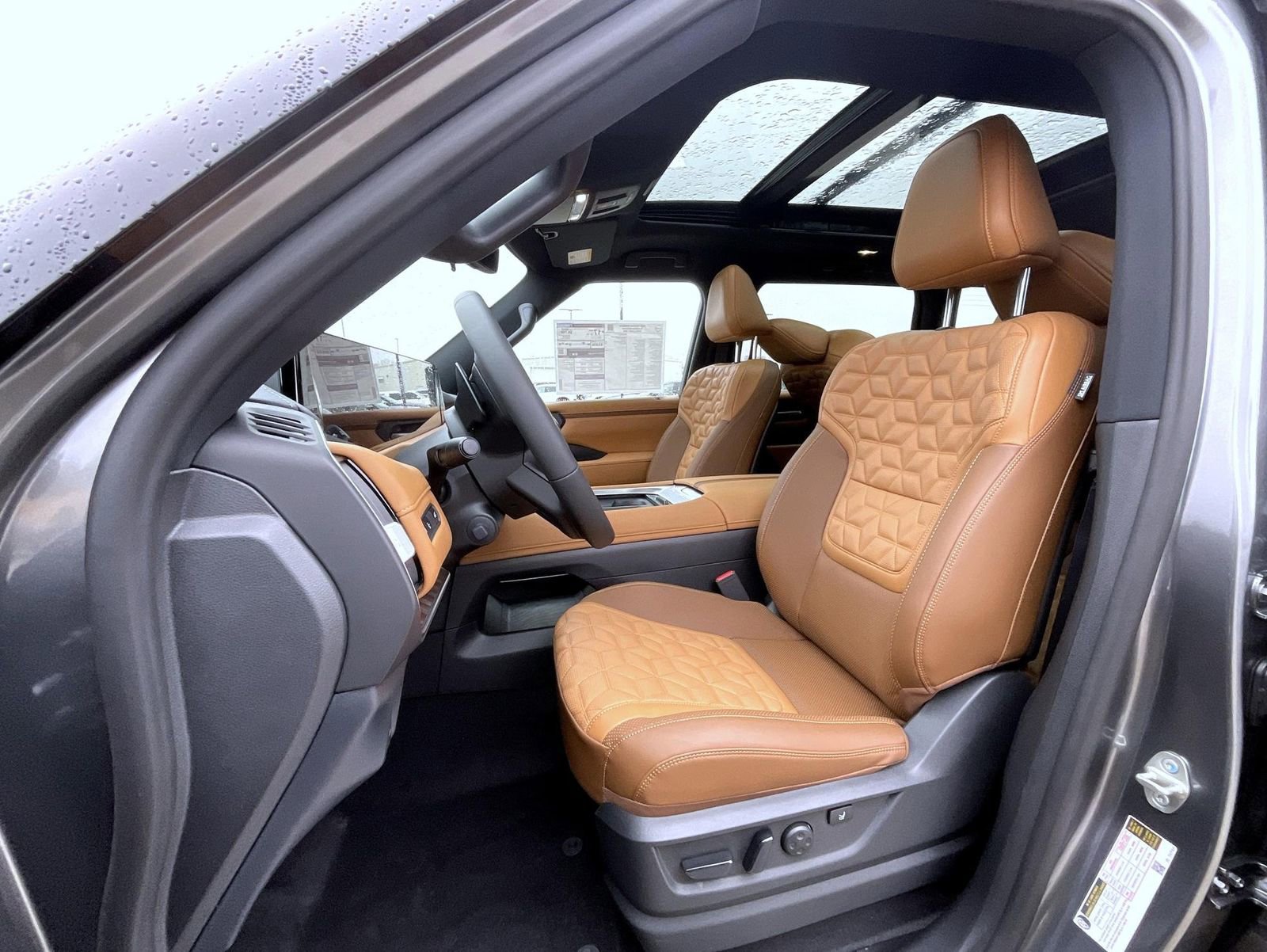 New 2026 Nissan Armada Platinum Reserve image 11